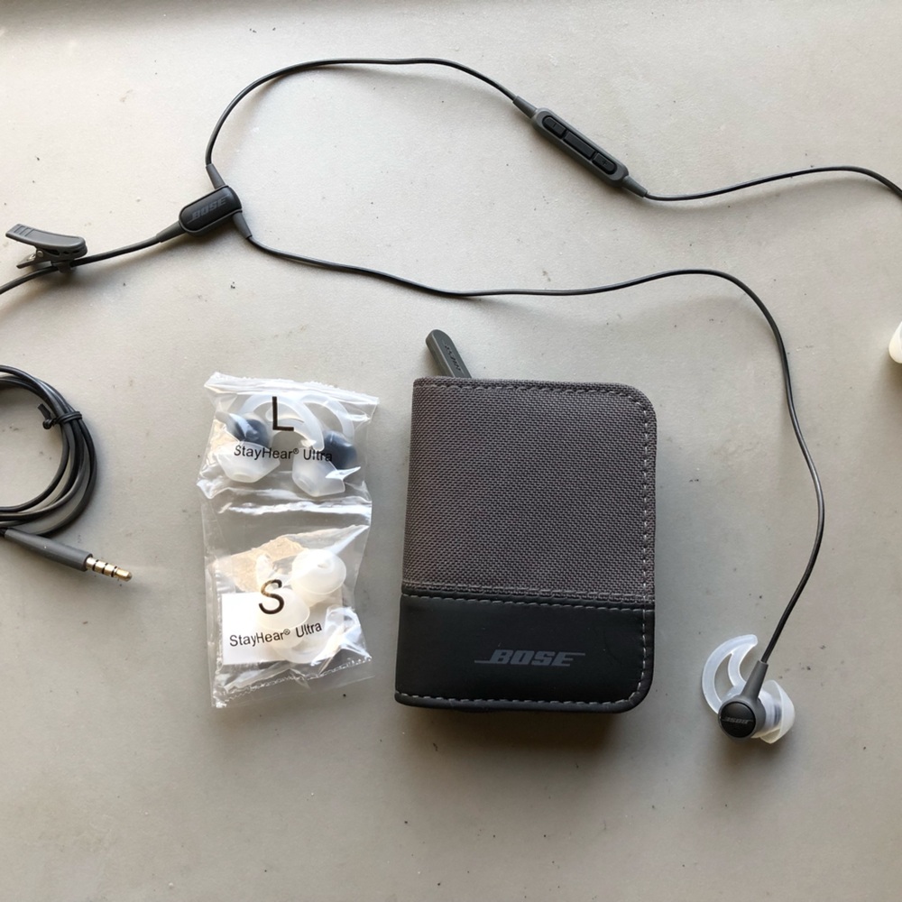 Bose Soundtrue ultra in ear earphones